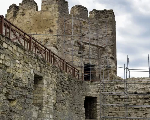 Tarihi Eserlerin Restorasyonunda Yapı Güçlendirme Malzemeleri